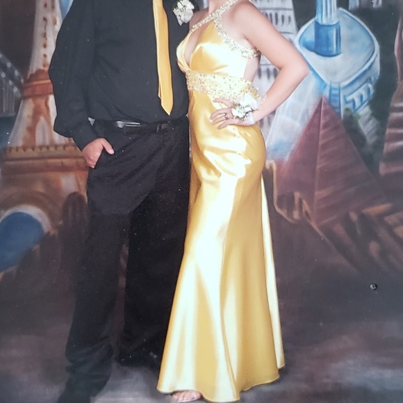 Dresses & Skirts - Yellow formal dress with Sequin on Straps and Waist